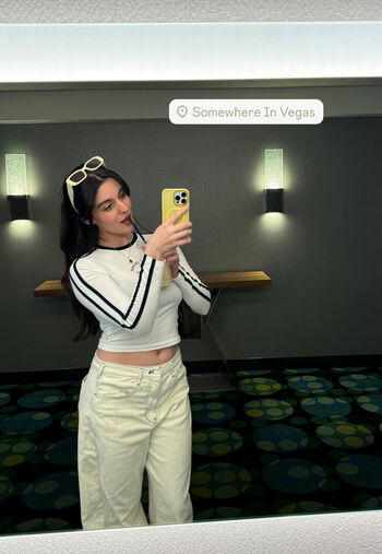 Taya Miller / Tayamillerr