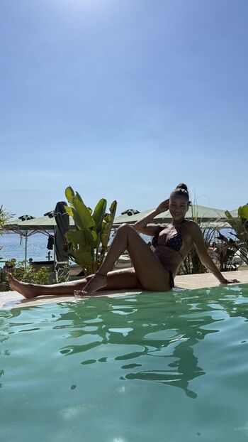 Full leaked Tayah paillette private onlyfans photo