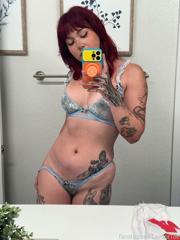 Full leaked Taydertot private onlyfans photo
