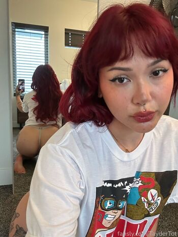 Full leaked Taydertot private onlyfans photo