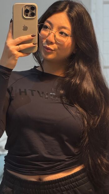 Full leaked Tayhuhu private onlyfans photo