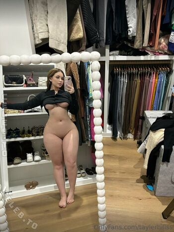 Full leaked Tayler hills private onlyfans photo