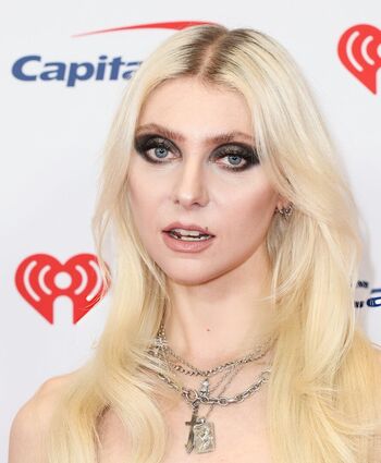 Taylor Momsen