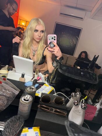 Full leaked Taylor momsen  page private onlyfans photo