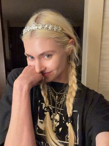 Full leaked Taylor momsen page private onlyfans photo