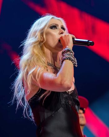 Taylor Momsen