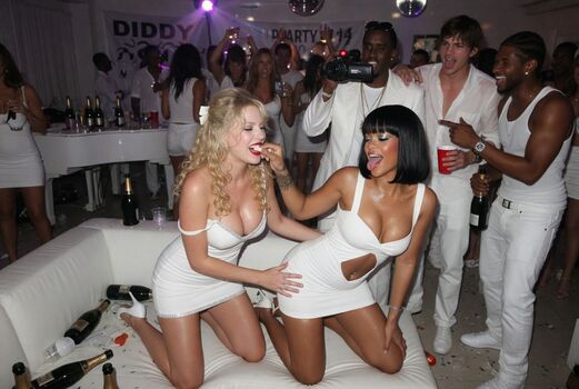 Full leaked Taylor swift  page private onlyfans photo