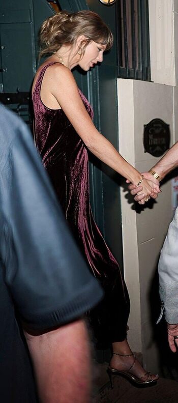 Full leaked Taylor swift page private onlyfans photo