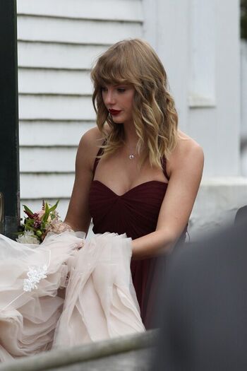 Full leaked Taylor swift page private onlyfans photo