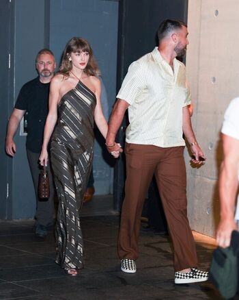 Full leaked Taylor swift page private onlyfans photo