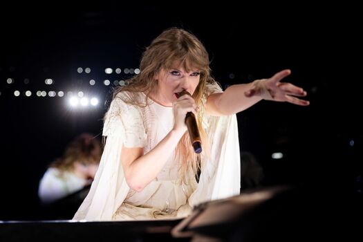 Full leaked Taylor swift page private onlyfans photo