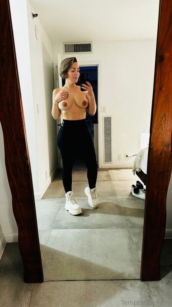 Full leaked Temptationnena private onlyfans photo