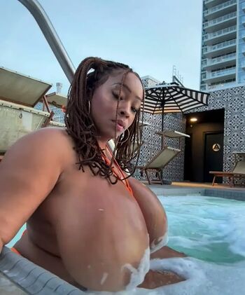 Full leaked Temptressxclusive private onlyfans photo