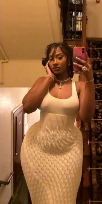 Full leaked Frankie lollia/ private onlyfans photo