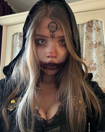 Full leaked Freenofacegirl/ private onlyfans photo