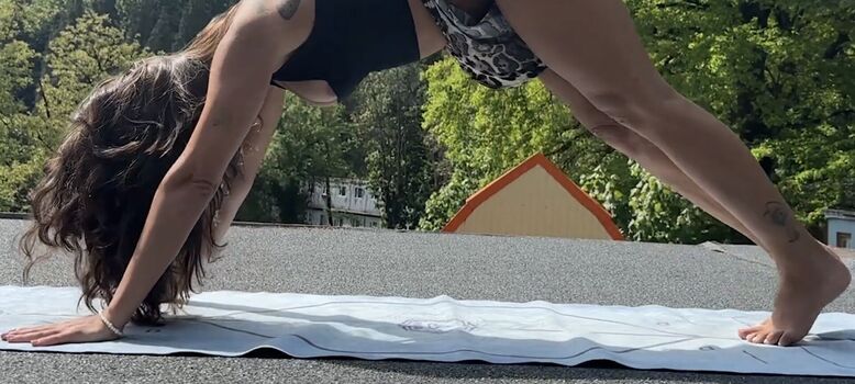 Full leaked Thais yoga private onlyfans photo