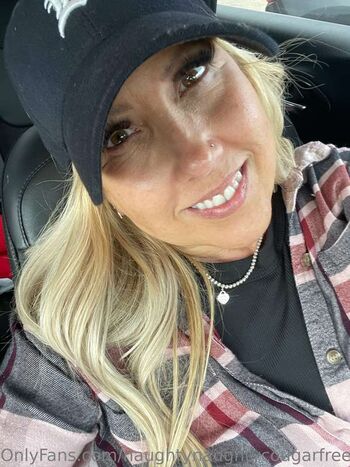 Full leaked The naughty cougar private onlyfans photo