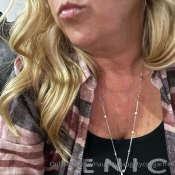 Full leaked The naughty cougar private onlyfans photo