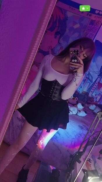 Full leaked Theakaleina page private onlyfans photo