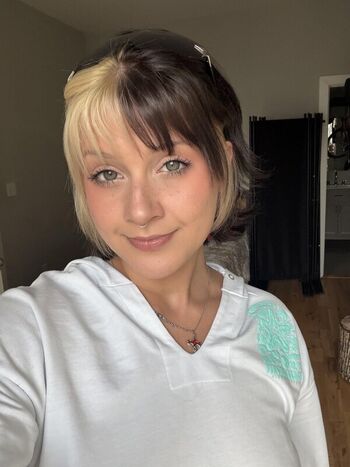 Full leaked Thecherrybxmb private onlyfans photo
