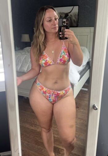 Full leaked Thecourtneynielson private onlyfans photo