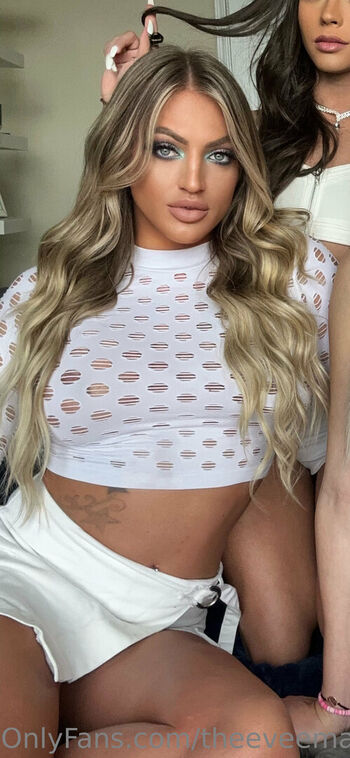 Full leaked Theeveemarie private onlyfans photo