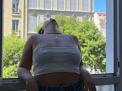 Full leaked Thefarahdarwish private onlyfans photo