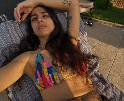 Full leaked Thefarahdarwish private onlyfans photo