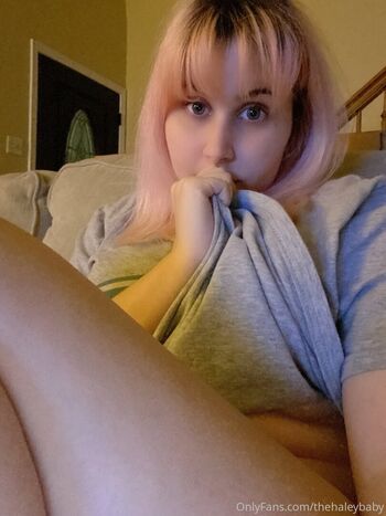 Full leaked Thehaleybaby  page private onlyfans photo