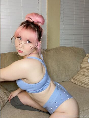 Full leaked Thehaleybaby private onlyfans photo