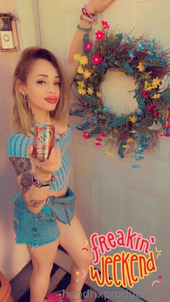 thehollyhendrix