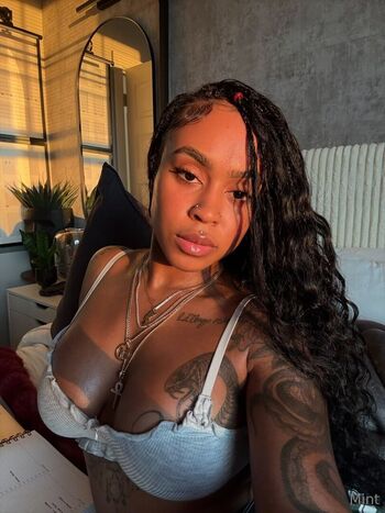 Full leaked Therealbombshell mint private onlyfans photo
