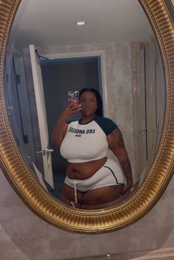 Full leaked Therealgorgeousplush private onlyfans photo
