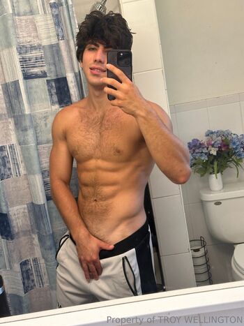 therealtroywellington