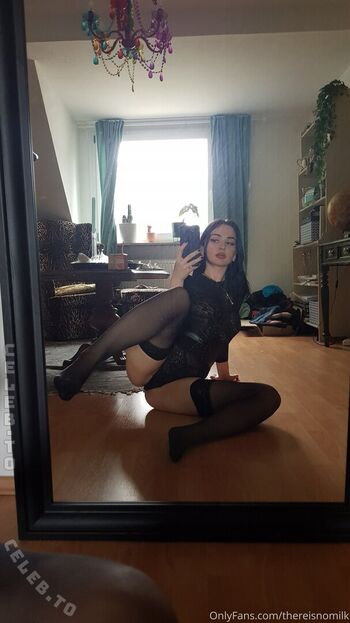 Full leaked Thereisnomilk page private onlyfans photo