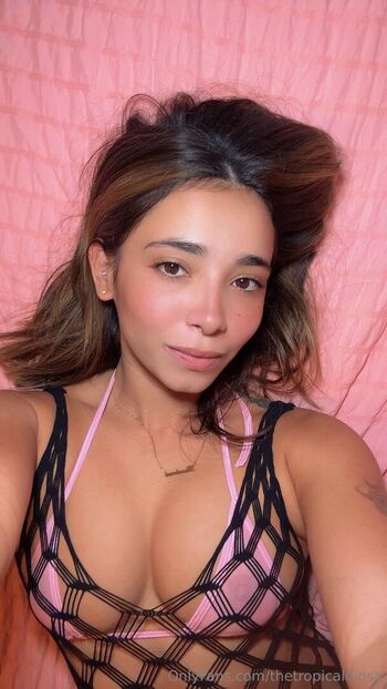 Full leaked Thetropicaldiosa private onlyfans photo