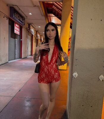 Full leaked Theyenvyyalexis private onlyfans photo