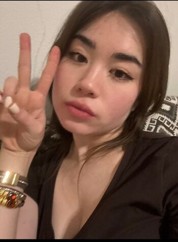 Full leaked Theyloveaiza private onlyfans photo