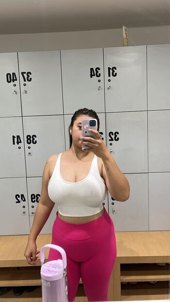 Full leaked Thick asian women page private onlyfans photo