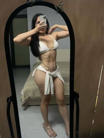 Full leaked Thick asian women page private onlyfans photo