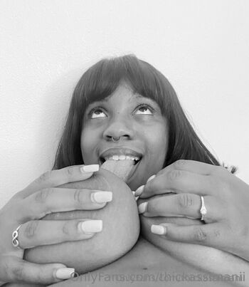 Full leaked Thickassimanii private onlyfans photo