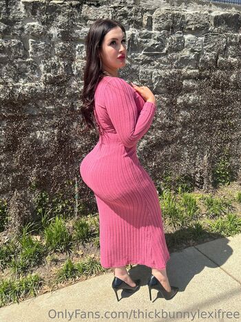 Full leaked Thickbunnylexifree private onlyfans photo