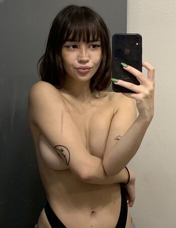 Full leaked Thisbicthdied private onlyfans photo