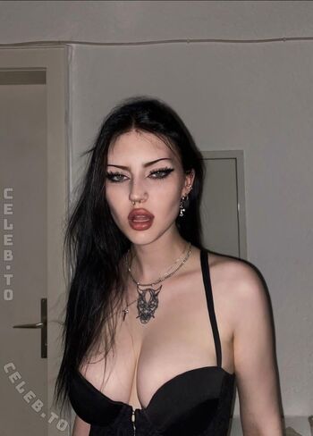 Full leaked Tiefkuehlschrankk private onlyfans photo