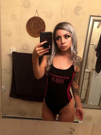 Full leaked Tiiinkkk page private onlyfans photo