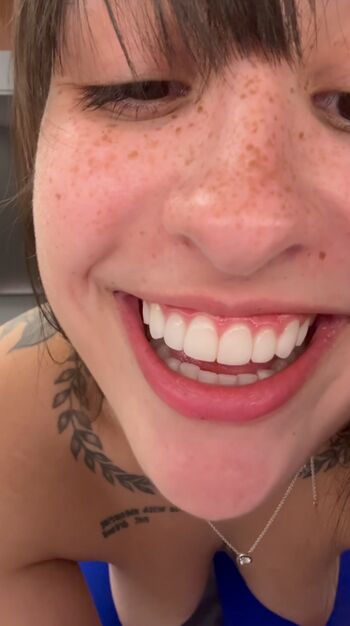 Full leaked Tinaolvr private onlyfans photo