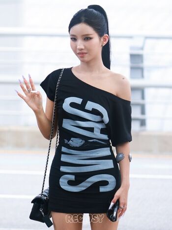 tiny.pretty.j