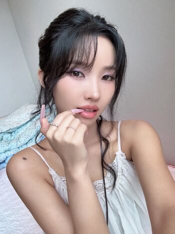 Full leaked Tiny pretty j page private onlyfans photo