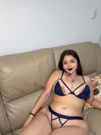 Full leaked Tinymexicanbun private onlyfans photo