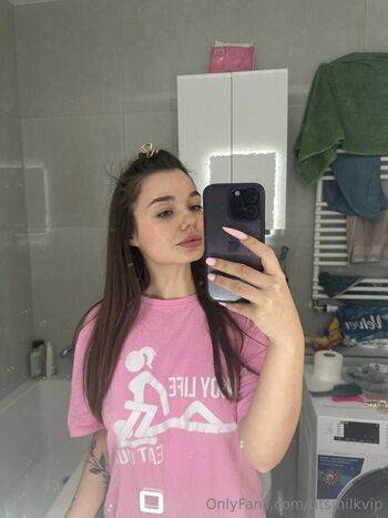 Full leaked Titsmilkvip private onlyfans photo